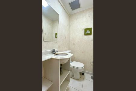 Apartamento para alugar com 165m², 4 quartos e 2 vagas Apartamento para alugar com 165m², 4 quartos e 2 vagasLavabo