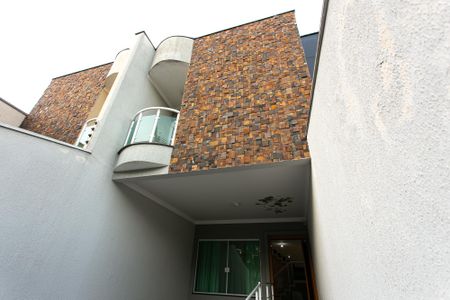 Casa para alugar com 240m², 3 quartos e 5 vagas Casa para alugar com 240m², 3 quartos e 5 vagasFachada