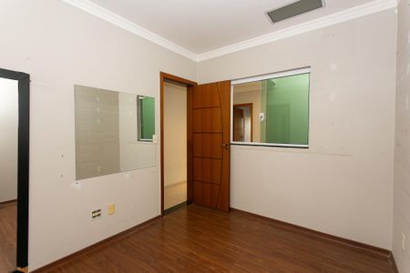 Casa para alugar com 240m², 3 quartos e 5 vagas Casa para alugar com 240m², 3 quartos e 5 vagasSuíte 3
