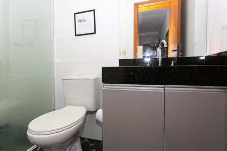 Casa para alugar com 240m², 3 quartos e 5 vagas Casa para alugar com 240m², 3 quartos e 5 vagasBanheiro da Suíte 1
