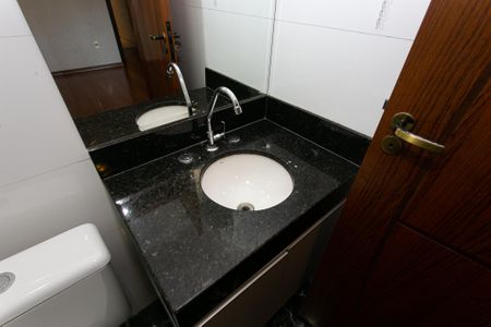 Casa para alugar com 240m², 3 quartos e 5 vagas Casa para alugar com 240m², 3 quartos e 5 vagasBanheiro da Suíte 3