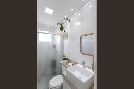 Apartamento à venda com 55m², 2 quartos e 1 vaga Apartamento à venda com 55m², 2 quartos e 1 vagaBanheiro social