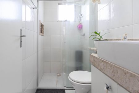 Apartamento à venda com 55m², 2 quartos e 1 vaga Apartamento à venda com 55m², 2 quartos e 1 vagaBanheiro social