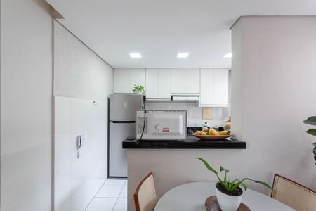 Apartamento à venda com 55m², 2 quartos e 1 vaga Apartamento à venda com 55m², 2 quartos e 1 vagaCozinha e Área de Serviço
