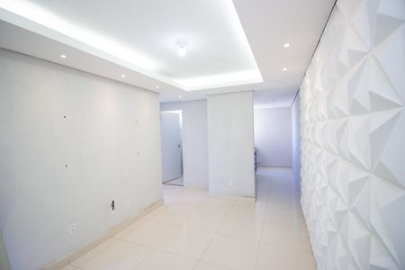 Sala de apartamento para alugar com 2 quartos, 45m² em Parque Xangri-lá, Contagem
