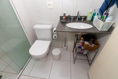 Apartamento à venda com 70m², 3 quartos e 1 vaga Apartamento à venda com 70m², 3 quartos e 1 vagaBanheiro