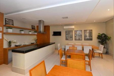 Apartamento à venda com 70m², 3 quartos e 1 vaga Apartamento à venda com 70m², 3 quartos e 1 vagaÁrea comum - Salão de festas