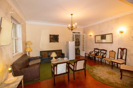 Casa à venda com 7 quartos, 400m² em Centro, Niterói