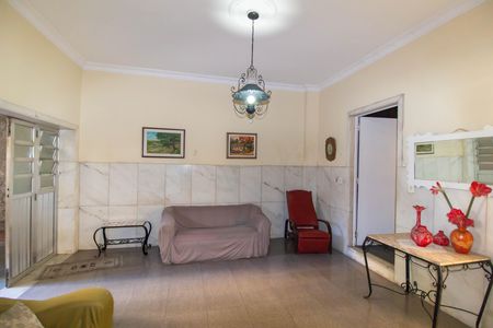 Casa à venda com 400m², 7 quartos e 2 vagas
