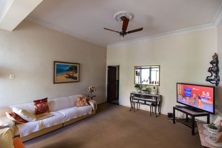 Casa à venda com 400m², 7 quartos e 2 vagas
