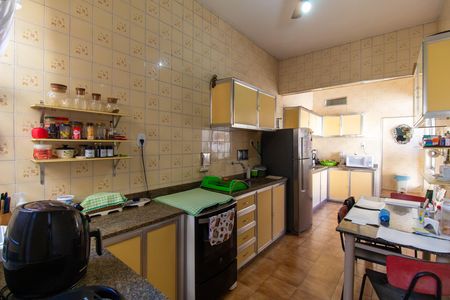Casa à venda com 400m², 7 quartos e 2 vagas