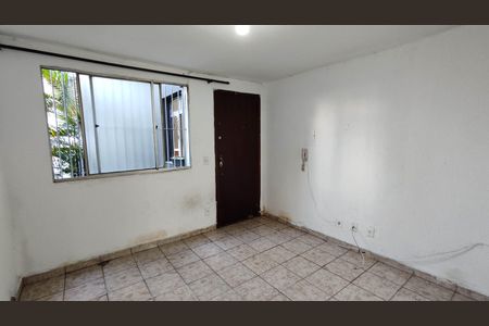 Sala de apartamento para alugar com 2 quartos, 45m² em Itaquera, São Paulo