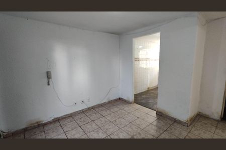 Sala de apartamento para alugar com 2 quartos, 45m² em Itaquera, São Paulo