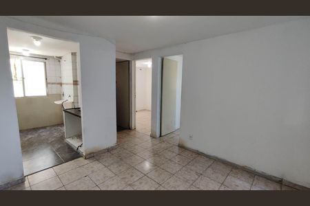 Sala de apartamento para alugar com 2 quartos, 45m² em Itaquera, São Paulo