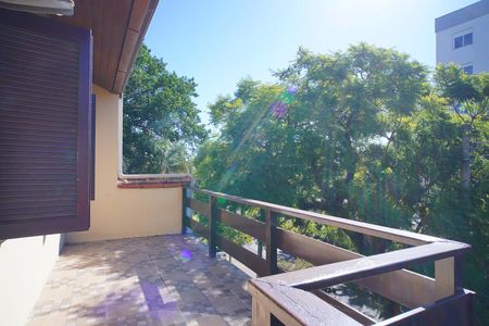 Casa para alugar com 245m², 3 quartos e 2 vagasVaranda 
