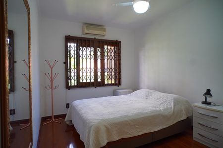 Quarto 1 de casa para alugar com 3 quartos, 245m² em Cristo Redentor, Porto Alegre