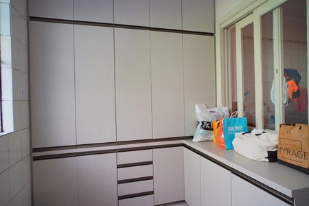 Casa para alugar com 245m², 3 quartos e 2 vagasÁrea de serviço 