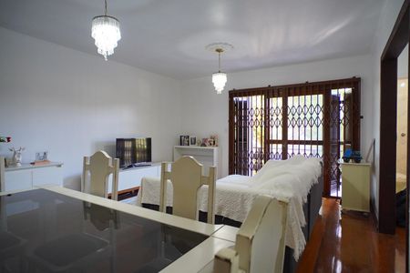 Sala  de casa para alugar com 3 quartos, 245m² em Cristo Redentor, Porto Alegre
