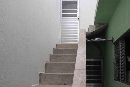 Casa para alugar com 35m², 1 quarto e sem vaga