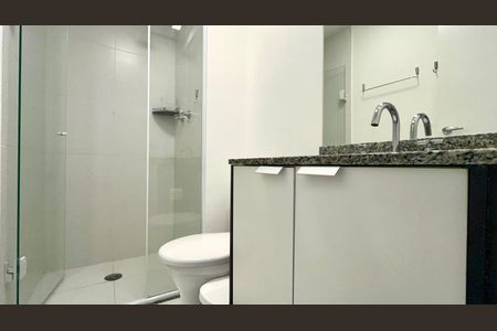 Studio à venda com 21m², 1 quarto e sem vaga Studio à venda com 21m², 1 quarto e sem vagaBanheiro