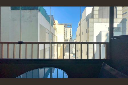 Studio à venda com 21m², 1 quarto e sem vaga Studio à venda com 21m², 1 quarto e sem vagaVaranda