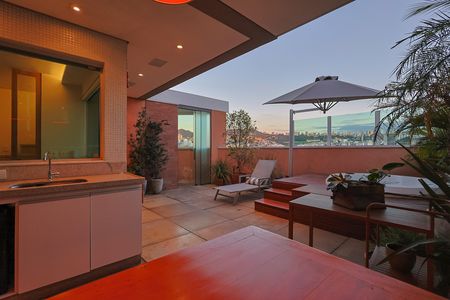 Apartamento à venda com 144m², 2 quartos e 2 vagas