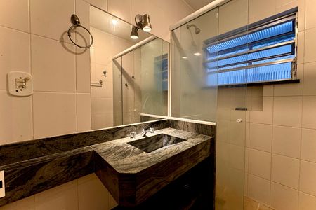 Apartamento à venda com 70m², 2 quartos e 1 vaga Apartamento à venda com 70m², 2 quartos e 1 vagaBanheiro social