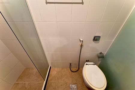 Apartamento à venda com 70m², 2 quartos e 1 vaga Apartamento à venda com 70m², 2 quartos e 1 vagaBanheiro social