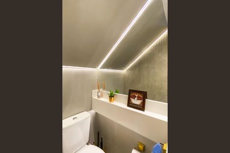 Lavabo  de casa à venda com 2 quartos, 68m² em Vila Lais, São Paulo