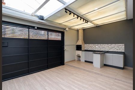 Garagem  de casa à venda com 2 quartos, 68m² em Vila Lais, São Paulo
