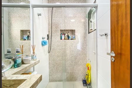 Casa à venda com 68m², 2 quartos e 2 vagas Casa à venda com 68m², 2 quartos e 2 vagasBanheiro da Suíte