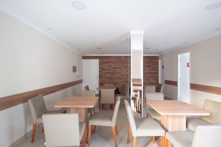 Apartamento para alugar com 49m², 2 quartos e 1 vaga Apartamento para alugar com 49m², 2 quartos e 1 vagaÁrea comum - Salão de festas