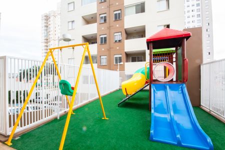 Apartamento para alugar com 49m², 2 quartos e 1 vaga Apartamento para alugar com 49m², 2 quartos e 1 vagaÁrea comum - Playground