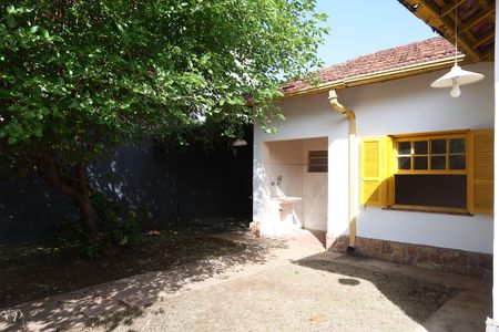 Quintal de casa à venda com 2 quartos, 408m² em Jardim Dona Sinha, São Paulo