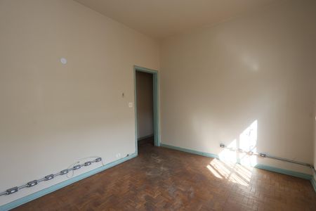 Sala  de casa à venda com 2 quartos, 400m² em Jardim Dona Sinha, São Paulo