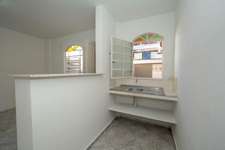 Casa para alugar com 40m², 2 quartos e 1 vagaCOZINHA