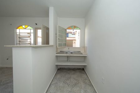 Casa para alugar com 40m², 2 quartos e 1 vagaCOZINHA