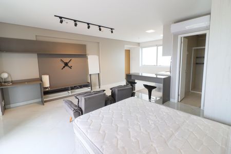 Sala/Quarto de apartamento à venda com 1 quarto, 49m² em Centro, Osasco