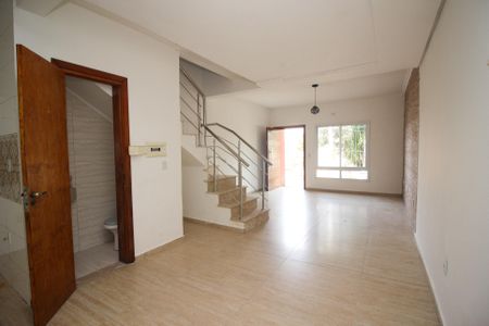 Casa para alugar com 107m², 3 quartos e 1 vagaSala