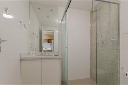 Banheiro de kitnet/studio para alugar com 1 quarto, 21m² em Alto do Ipiranga, São Paulo