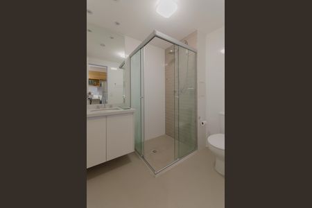 Banheiro de kitnet/studio para alugar com 1 quarto, 21m² em Alto do Ipiranga, São Paulo