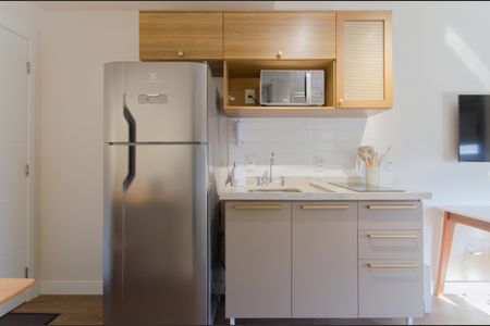 Studio para alugar com 21m², 1 quarto e sem vaga Studio para alugar com 21m², 1 quarto e sem vagaCozinha