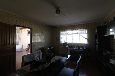 Casa à venda com 200m², 2 quartos e 2 vagasCozinha