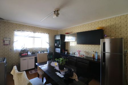 Casa à venda com 200m², 2 quartos e 2 vagasCozinha