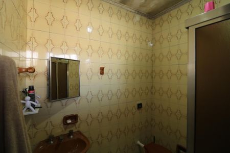 Casa à venda com 200m², 2 quartos e 2 vagasBanheiro