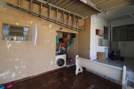 Casa à venda com 200m², 2 quartos e 2 vagasÁrea de Serviço