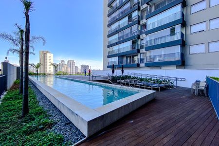 Studio à venda com 50m², 1 quarto e 1 vaga Studio à venda com 50m², 1 quarto e 1 vagaÁrea comum - Piscina