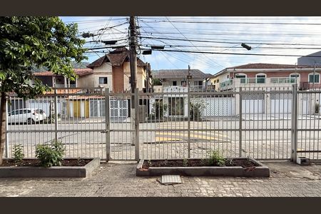 Apartamento para alugar com 65m², 2 quartos e 1 vaga Apartamento para alugar com 65m², 2 quartos e 1 vagaFachada