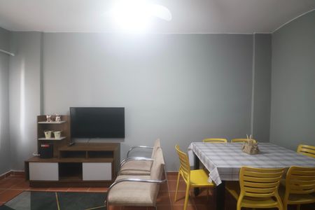 Apartamento para alugar com 65m², 2 quartos e 1 vaga Apartamento para alugar com 65m², 2 quartos e 1 vagaSala