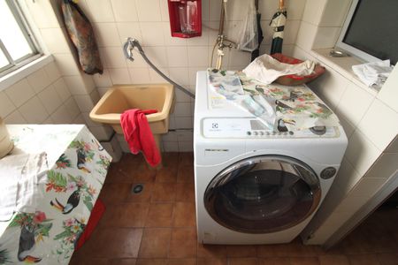 Apartamento à venda com 72m², 2 quartos e 1 vagaÁrea de Serviço